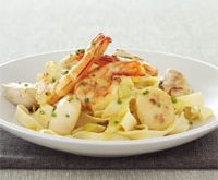 Recette italienne pâtes aux noix de Saint-Jacques et aux crevettes